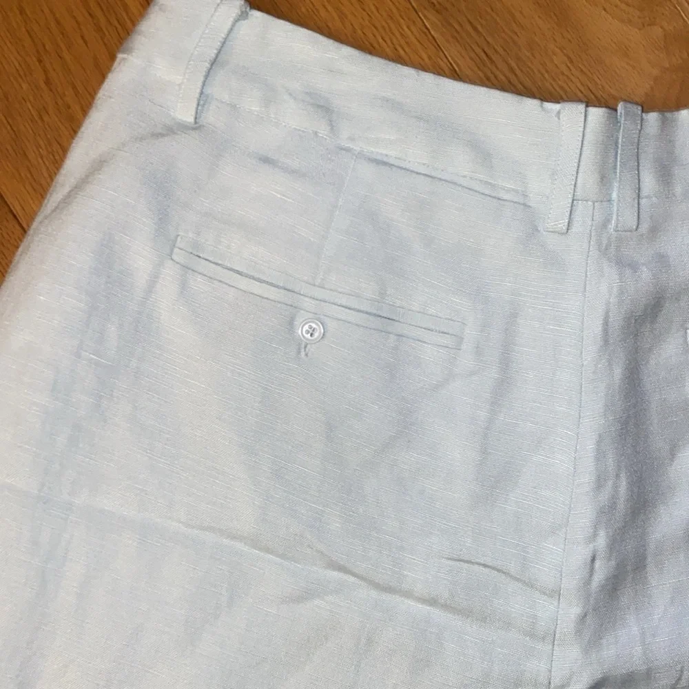 NWOT PAIGE Andie Short in Ice Flow size 10